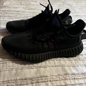 Yeezy Boost 350 v2 Mono Cinder